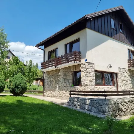 Chalé Olimpijada 84 *