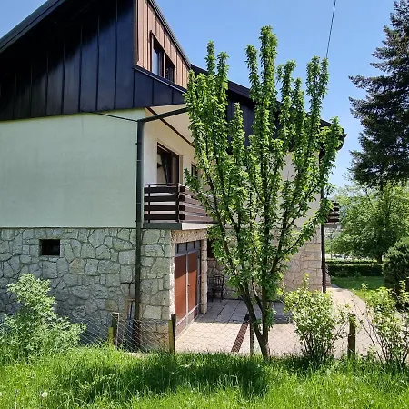 Olimpijada 84 Chalet Pale