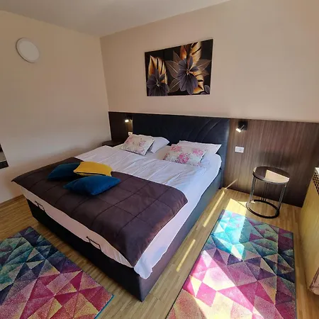 Chalé Olimpijada 84 Pale